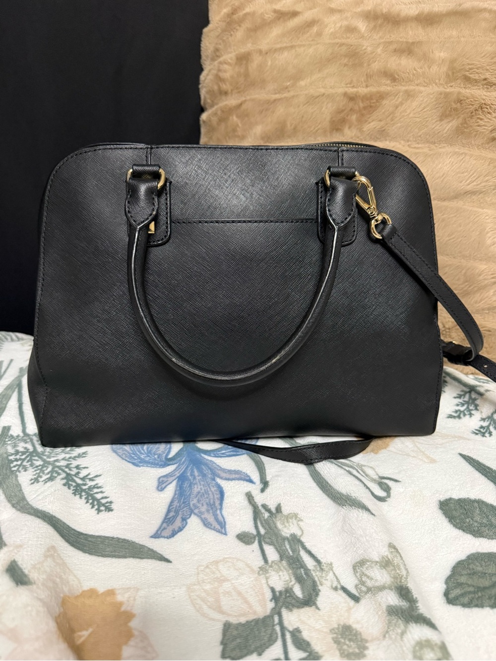 VNTG Michael Kors Cindy Large Studded Dome Satchel Crossbody Black Leather - Picture 3 of 8